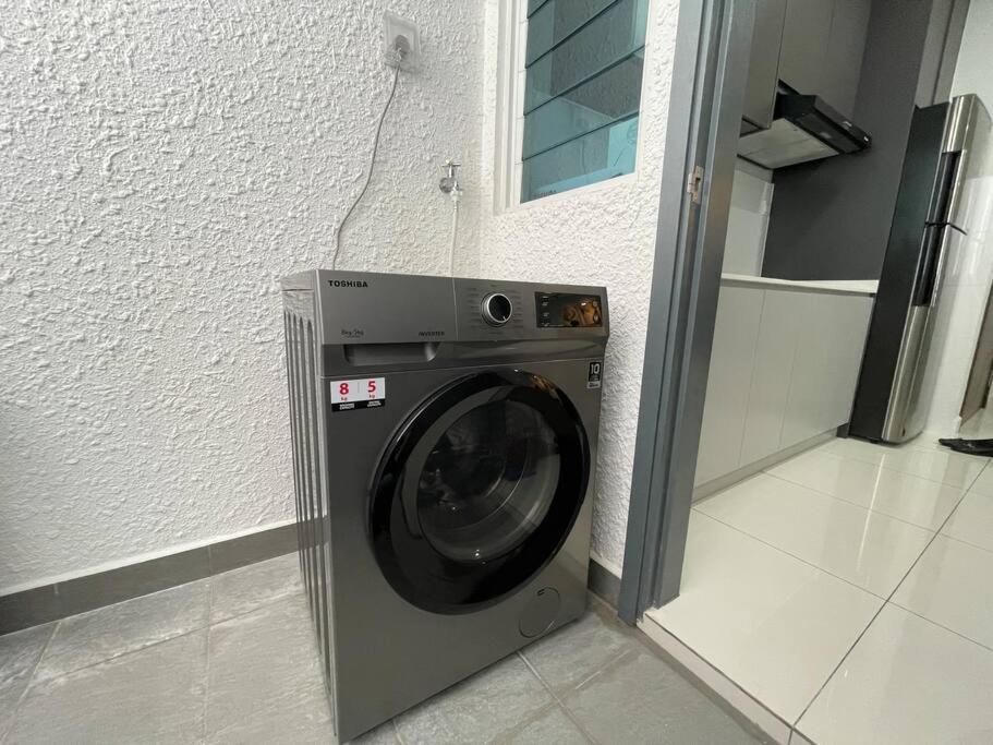 Inspirasi Mont Kiara 3 Balcony Free Wifi & Carpark By The Homez Apartment Kuala Lumpur