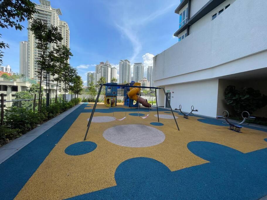 Inspirasi Mont Kiara 3 Balcony Free Wifi & Carpark By The Homez Apartment