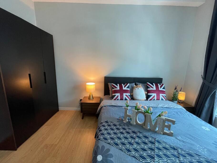 Apartment Inspirasi Mont Kiara 3 Balcony Free Wifi & Carpark By The Homez *