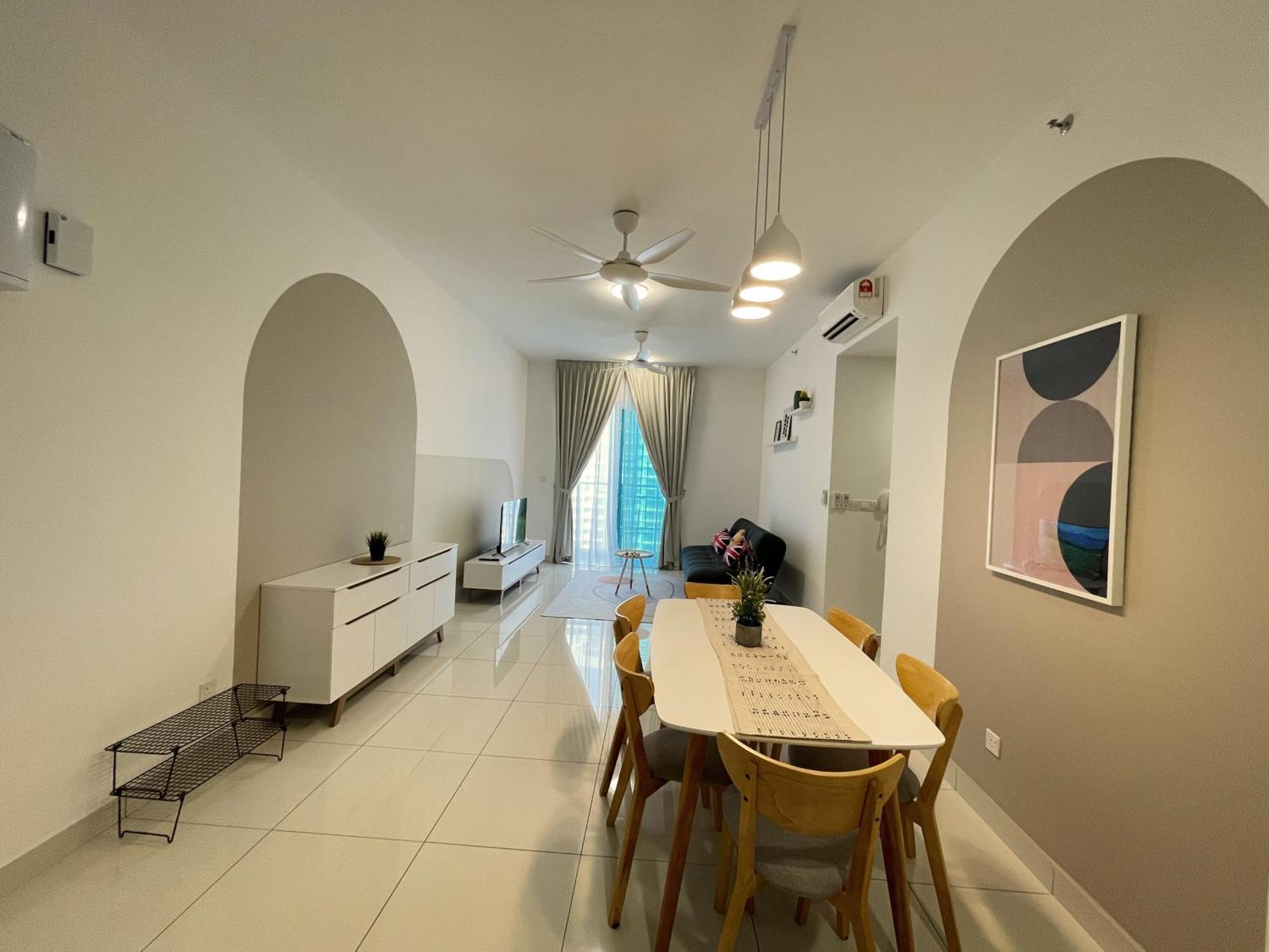 Inspirasi Mont Kiara 3 Balcony Free Wifi & Carpark By The Homez Kuala Lumpur